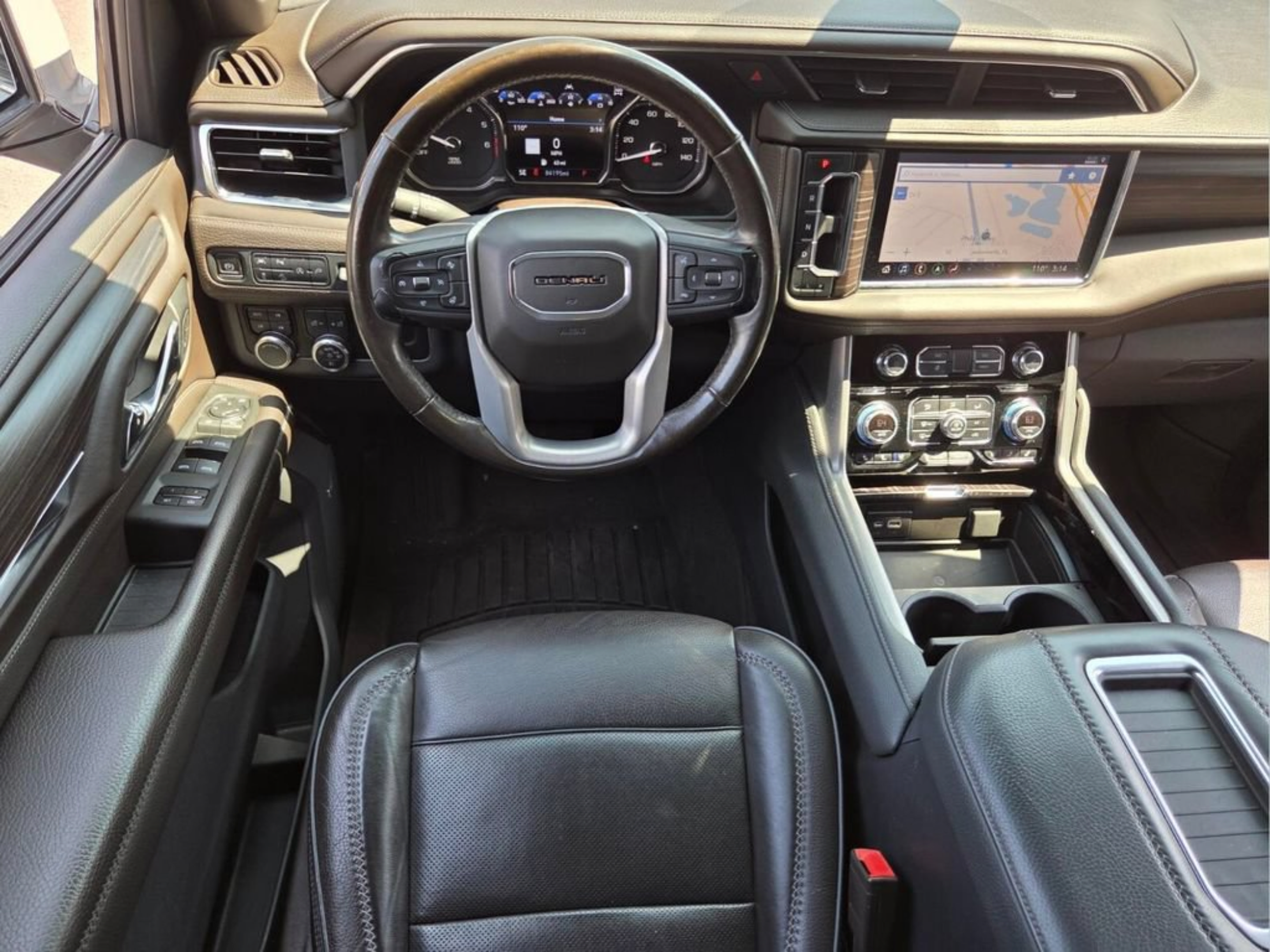 Used 2021 GMC Yukon XL Denali AWD/4WD image 14