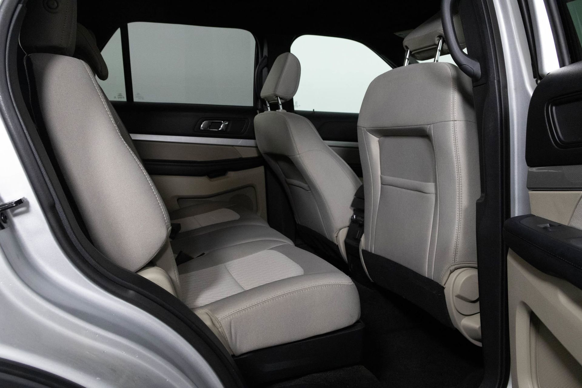 Used 2018 Ford Explorer Base image 38