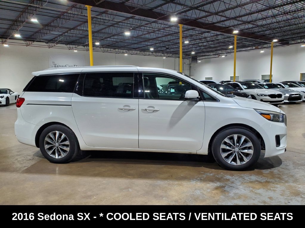 Used 2016 Kia Sedona SX FWD image 5