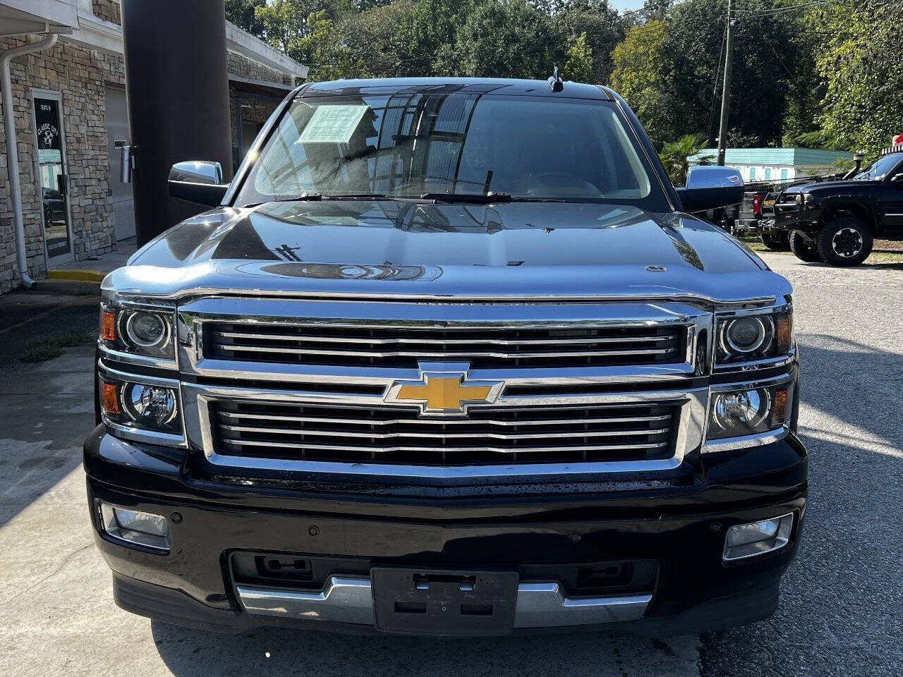Used 2015 Chevrolet Silverado 1500 High Country w/ High Country Premium Package AWD/4WD image 9