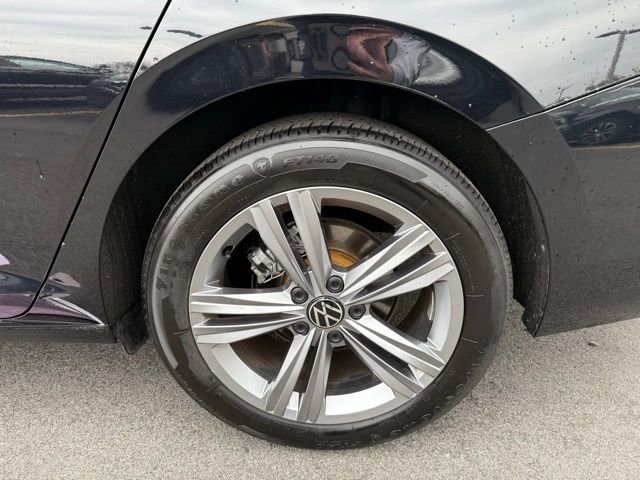 Used 2024 Volkswagen Jetta SE image 30