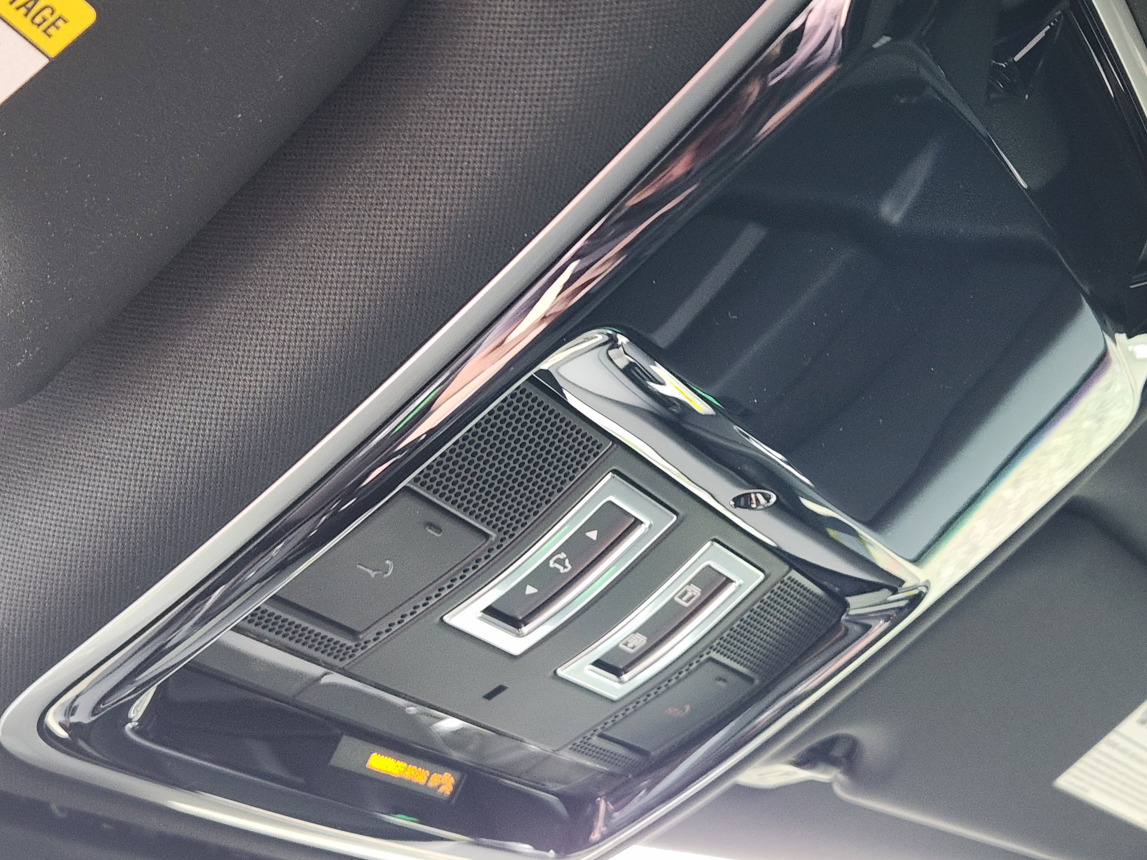 New 2026 Land Rover Range Rover Velar Dynamic SE image 25