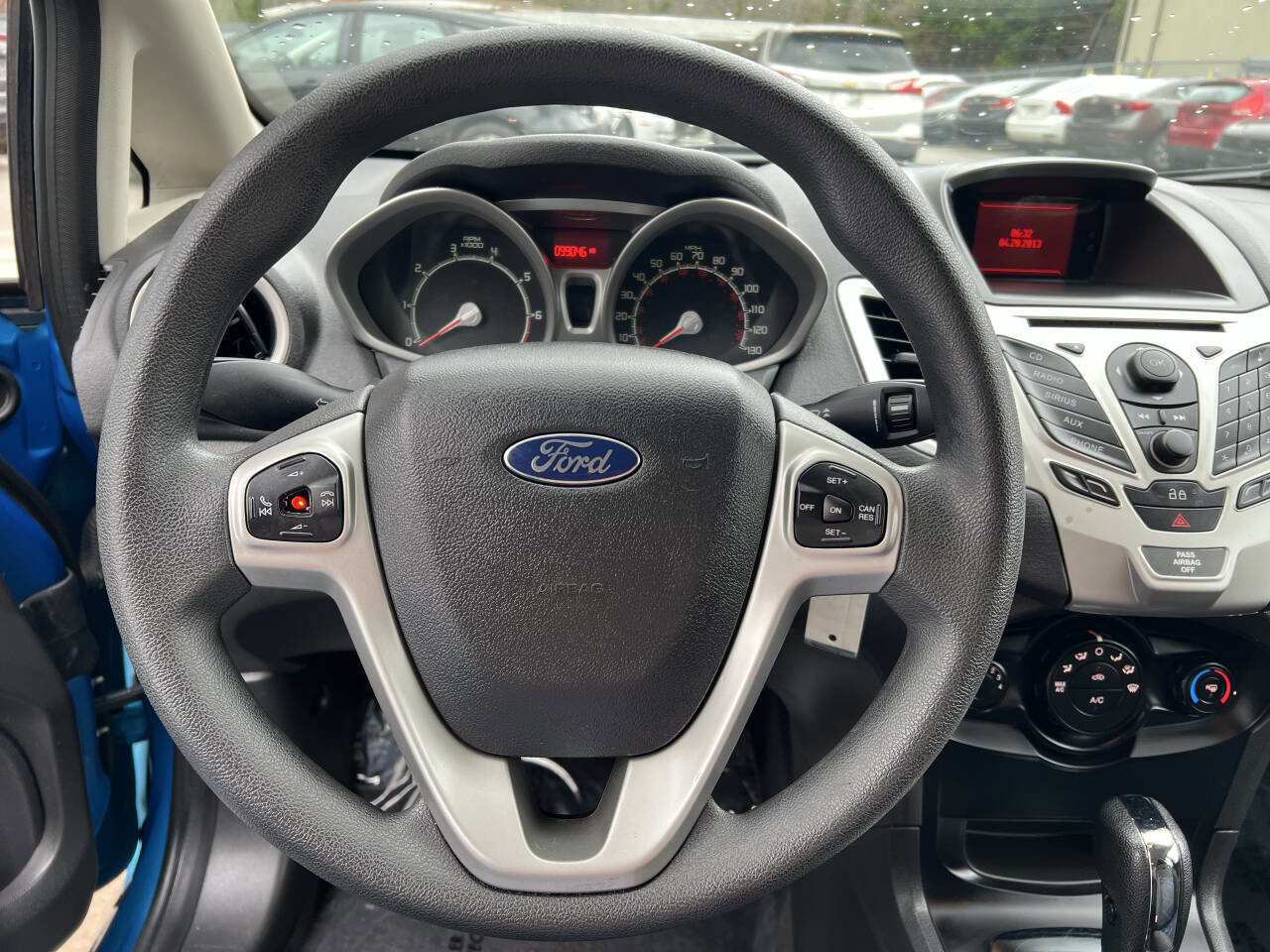 Used 2013 Ford Fiesta SE FWD image 14