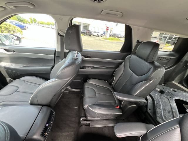 Used 2025 Hyundai Palisade SEL FWD image 3