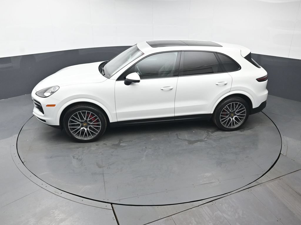 Used 2022 Porsche Cayenne AWD/4WD image 44