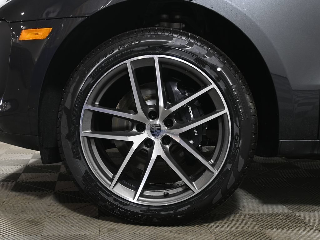 Used 2026 Porsche Macan AWD/4WD image 12