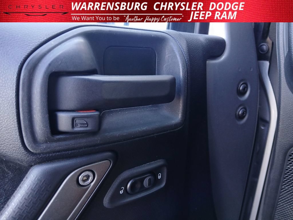 Used 2015 Jeep Wrangler Unlimited Sport w/ Quick Order Package 24S AWD/4WD image 26