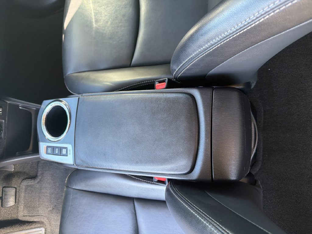 Used 2015 Toyota Prius V Four FWD image 24