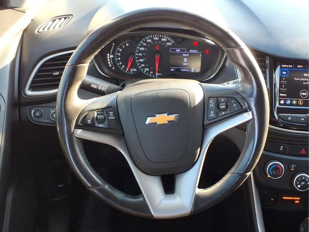 Used 2020 Chevrolet Trax LT w/ LT Convenience Package FWD image 21