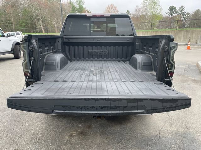 Used 2020 Chevrolet Silverado 1500 High Country w/ Technology Package image 14