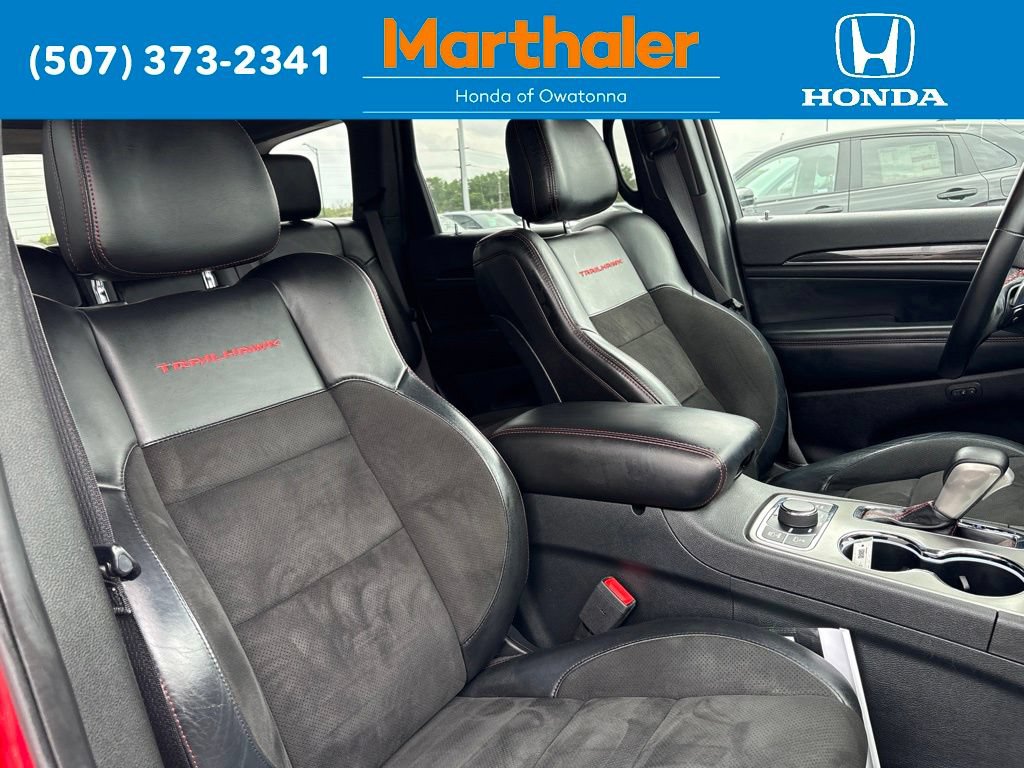 Used 2020 Jeep Grand Cherokee Trailhawk w/ Premium Lighting Group AWD/4WD image 20