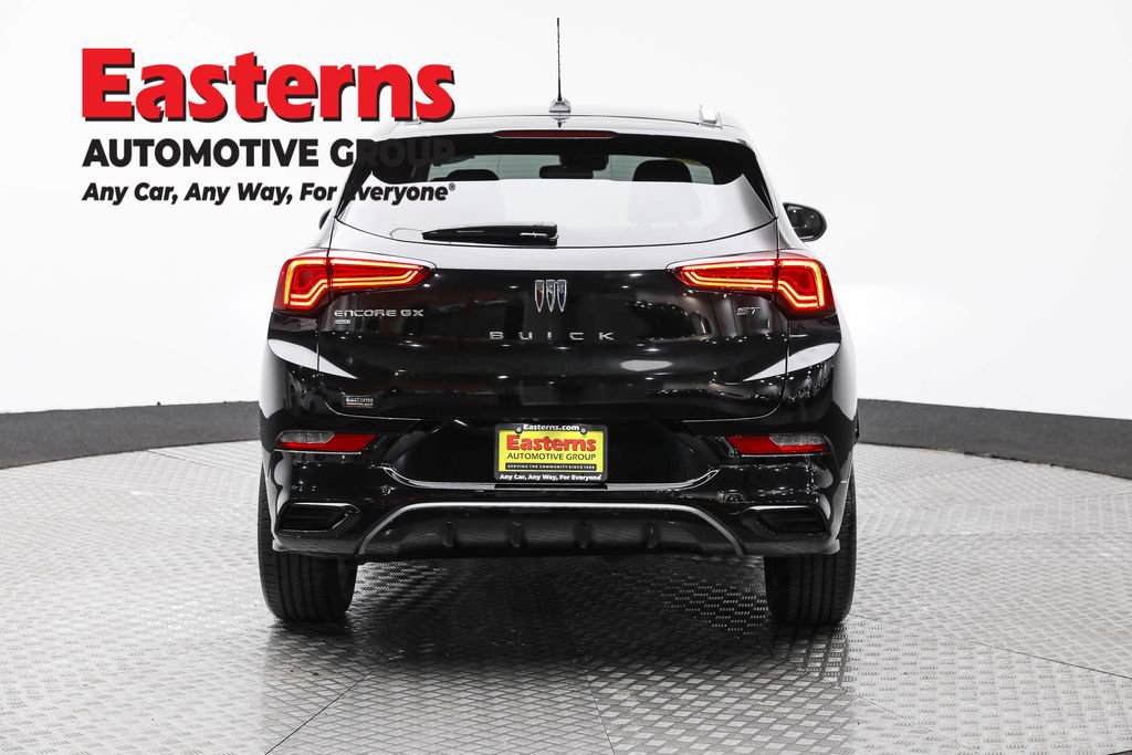Used 2024 Buick Encore GX Sport Touring image 6