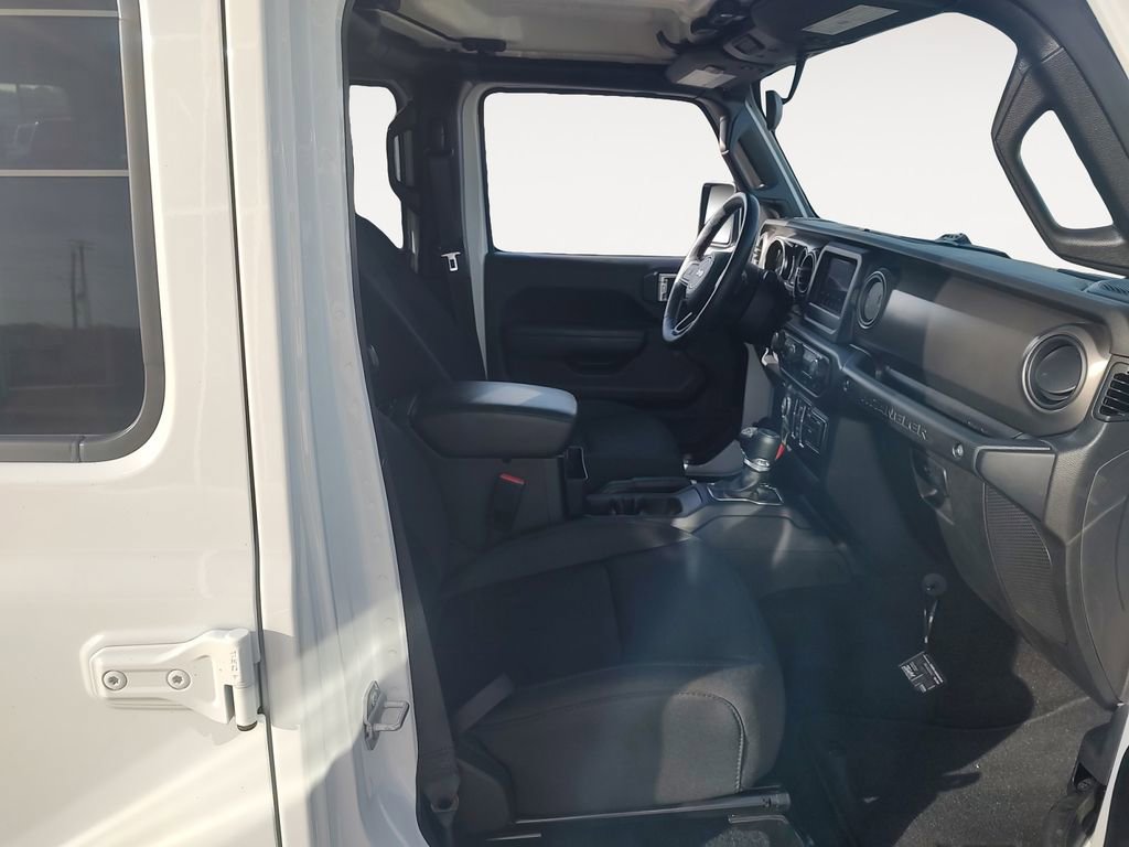 Used 2022 Jeep Wrangler Unlimited Sport image 4