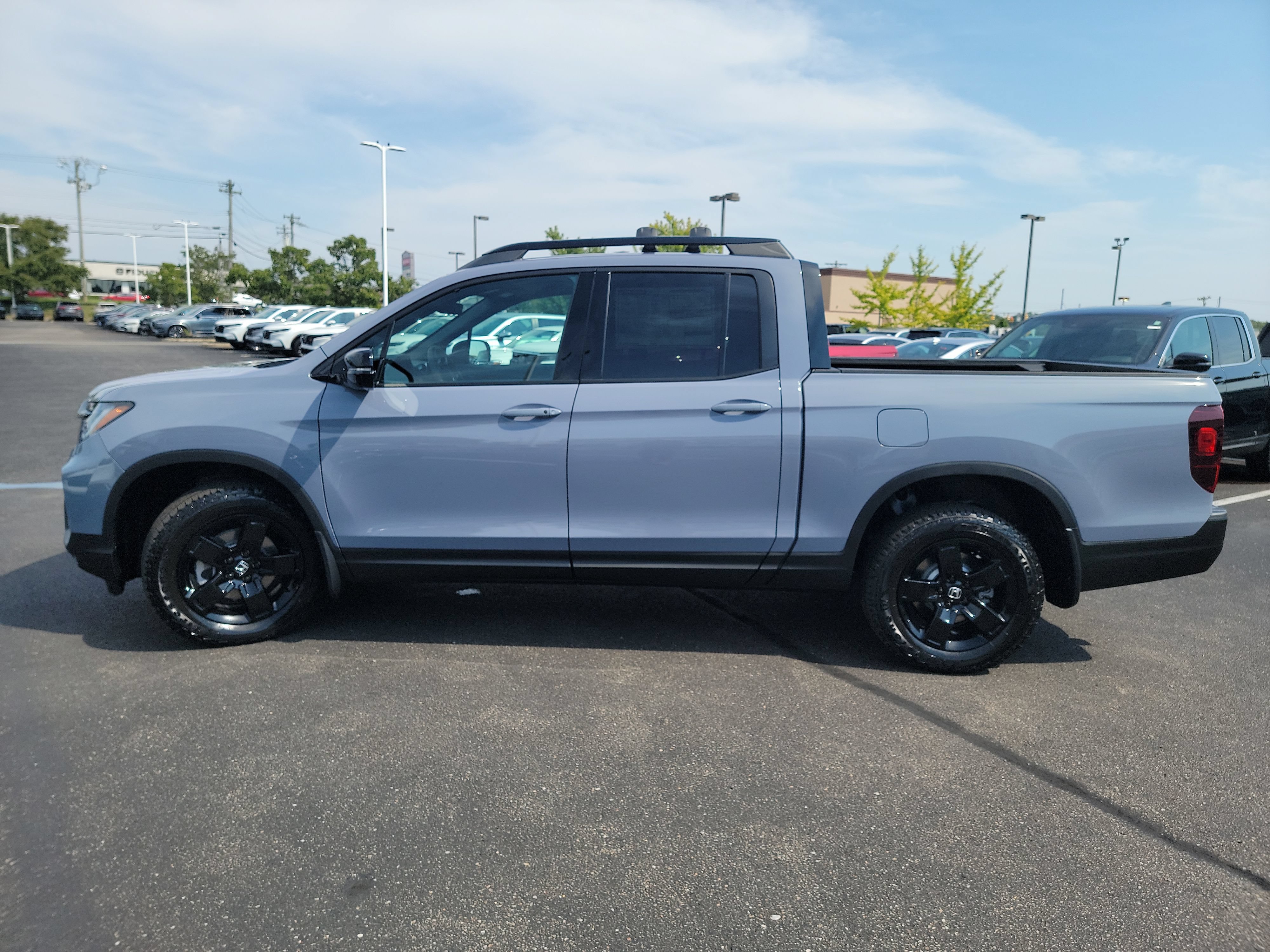 New 2026 Honda Ridgeline Black Edition image 4