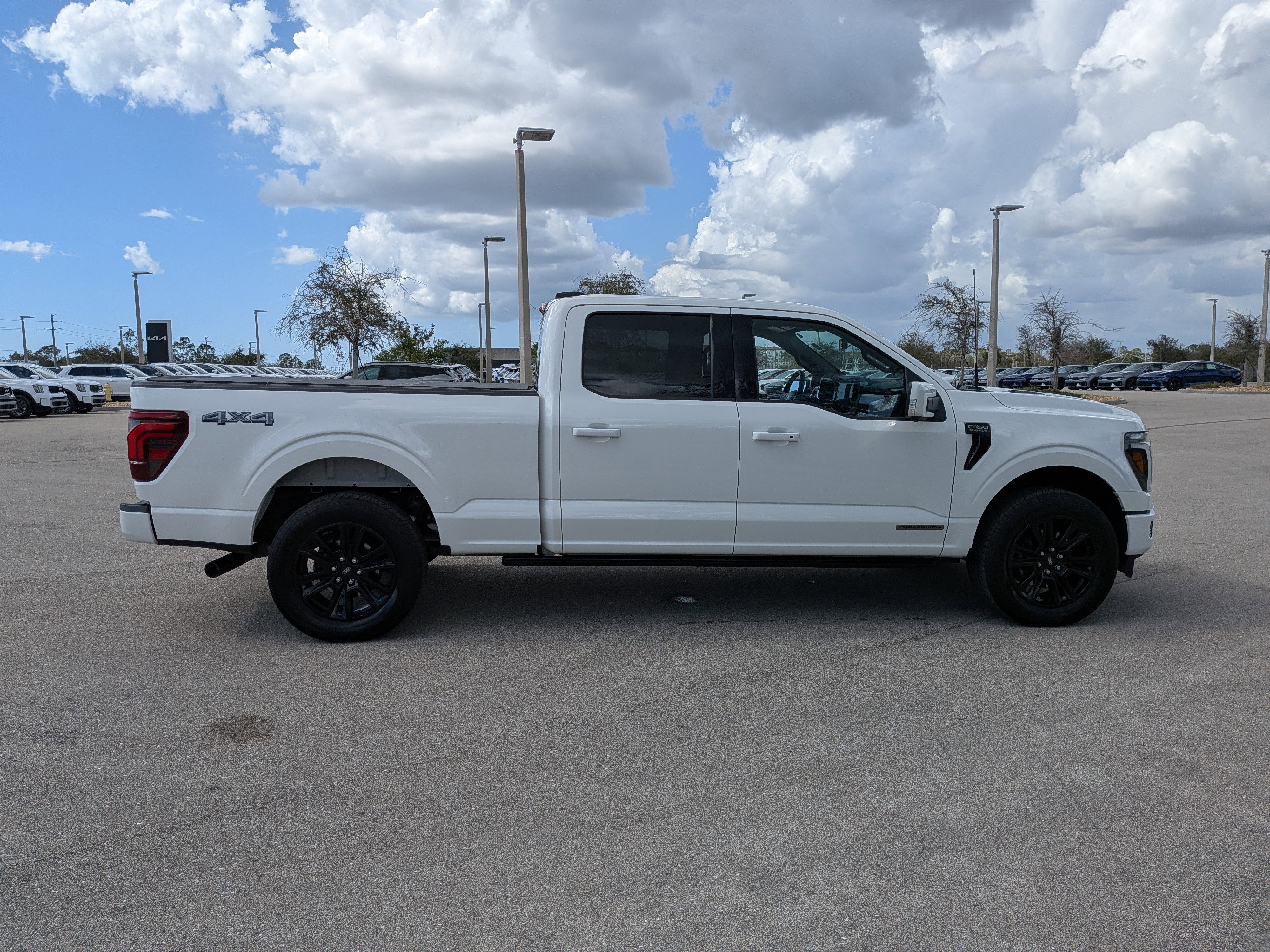 Used 2024 Ford F150 Platinum image 4