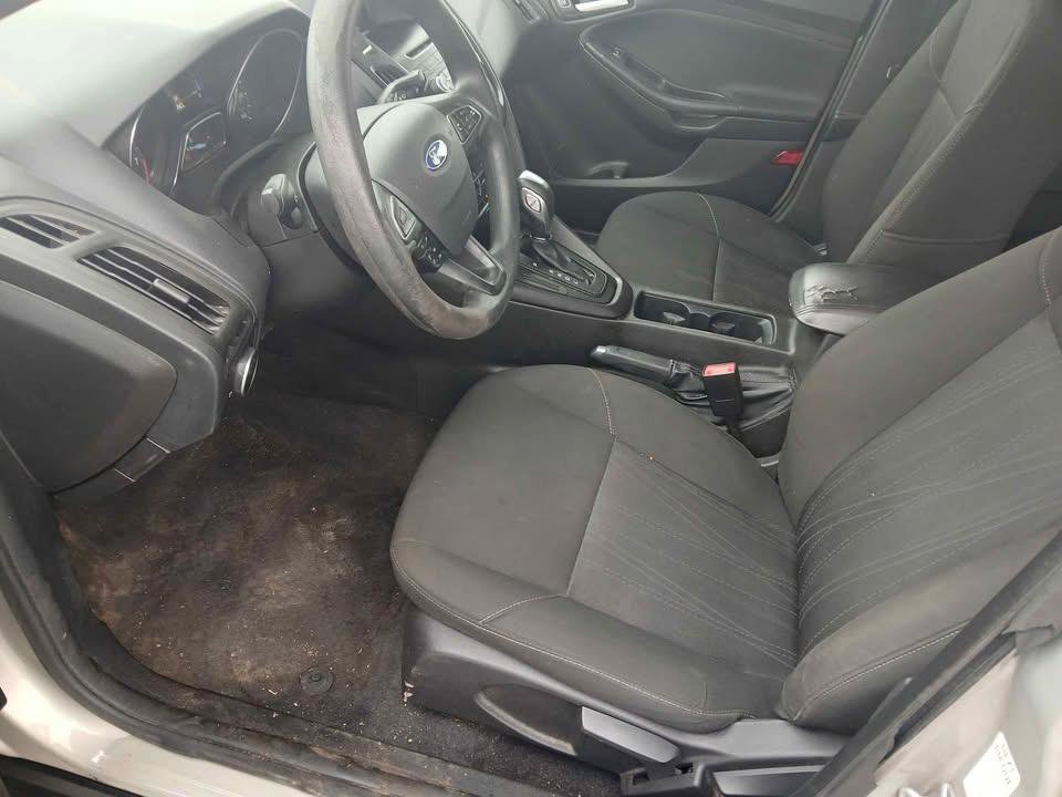 Used 2015 Ford Focus SE FWD image 12
