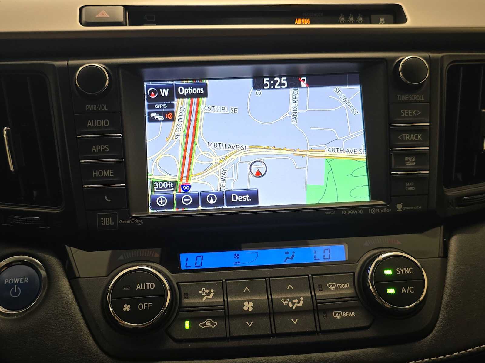 Used 2018 Toyota RAV4 Limited AWD/4WD image 13