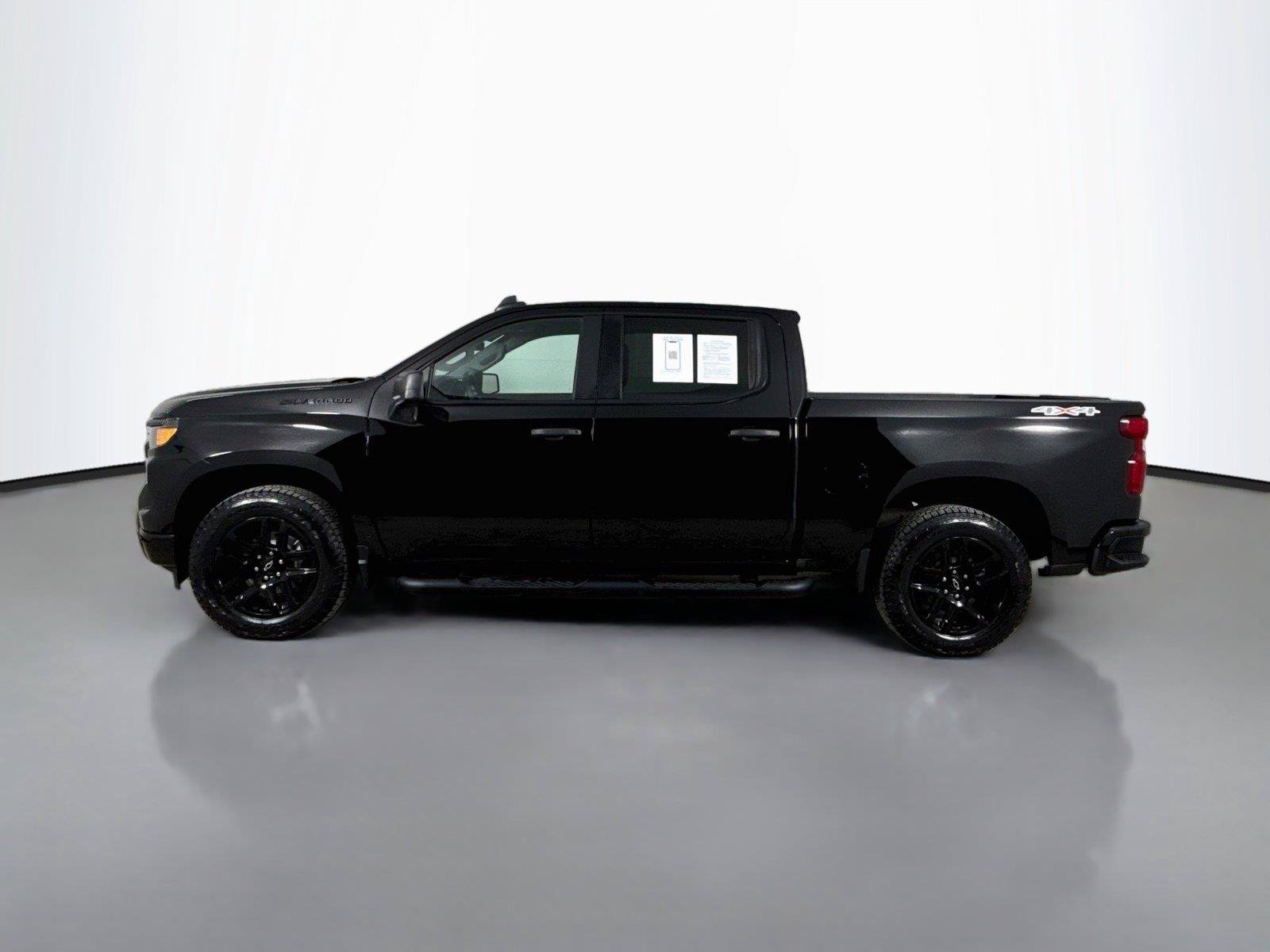 Used 2023 Chevrolet Silverado 1500 Custom w/ Rally Edition AWD/4WD image 9