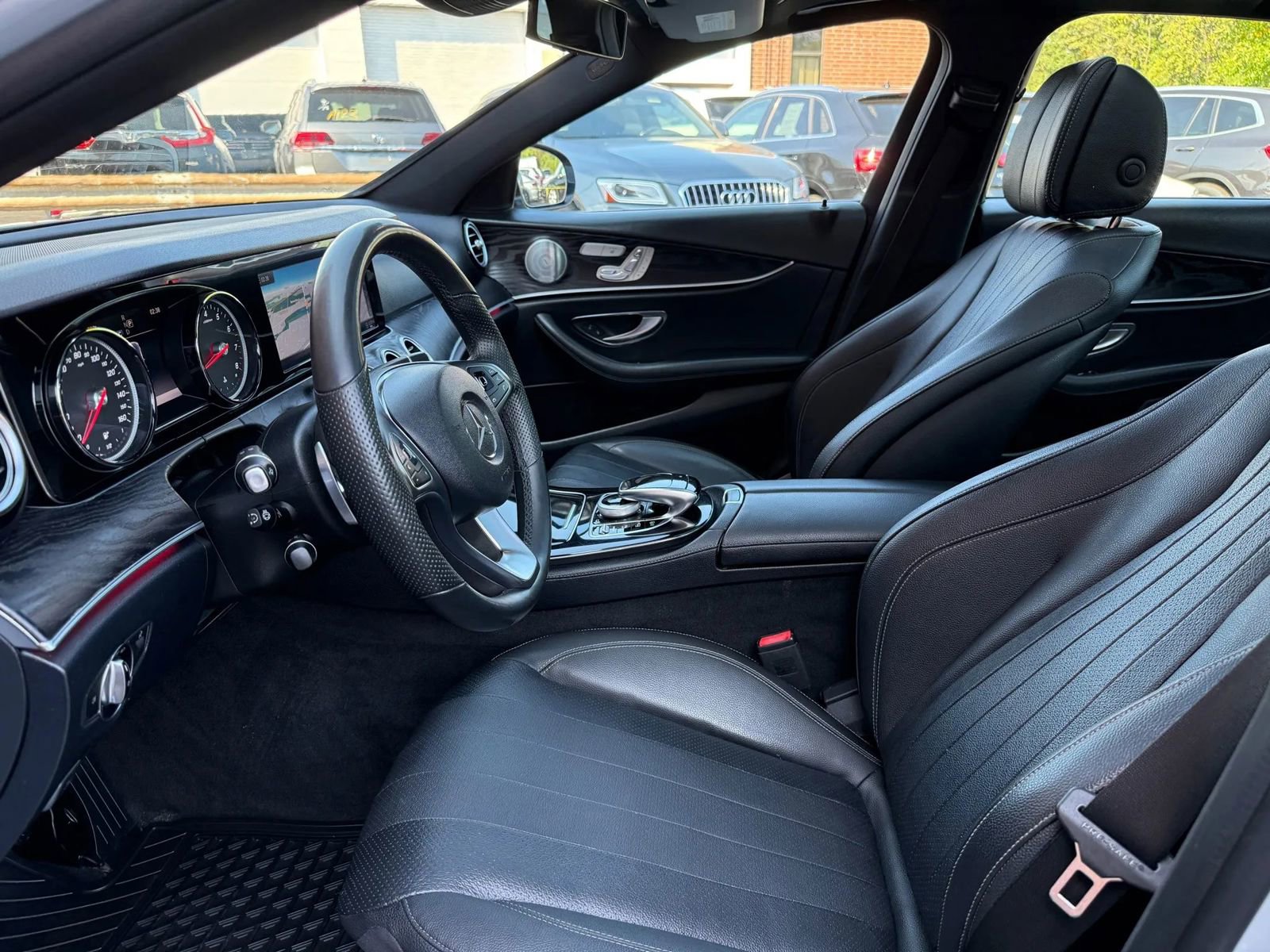 Used 2017 Mercedes-Benz E 300 4MATIC image 14