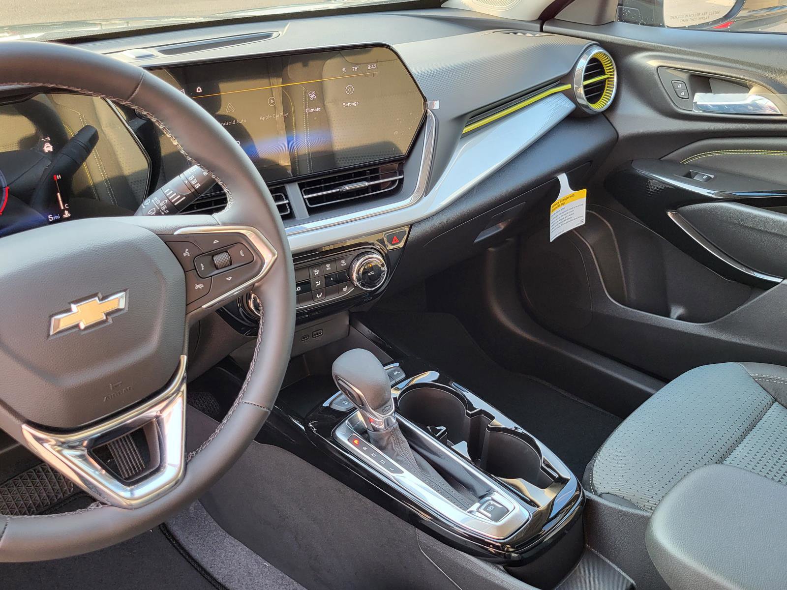 New 2026 Chevrolet Trax LT w/ Driver Confidence Package image 18