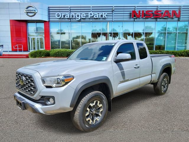 Used 2020 Toyota Tacoma TRD Off-Road w/ TRD Premium Off Road Package AWD/4WD image 4