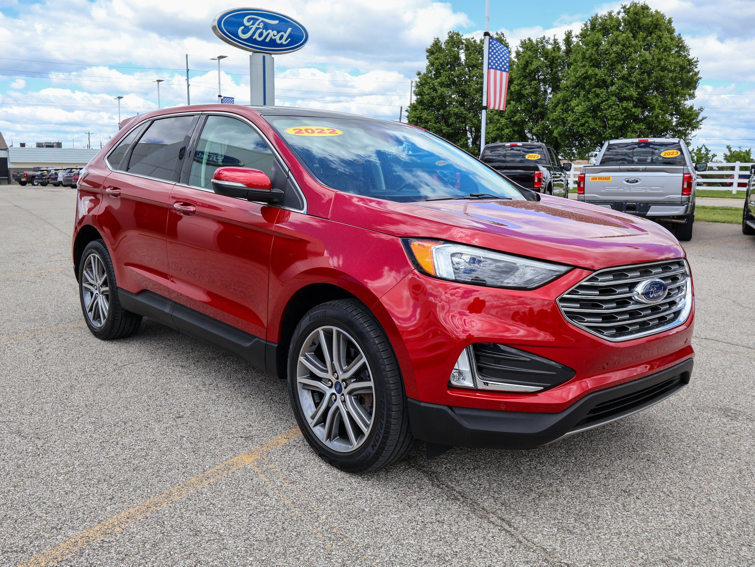 Used 2022 Ford Edge Titanium AWD/4WD image 6