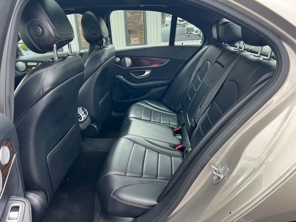 Used 2019 Mercedes-Benz C 300 4MATIC Sedan image 9