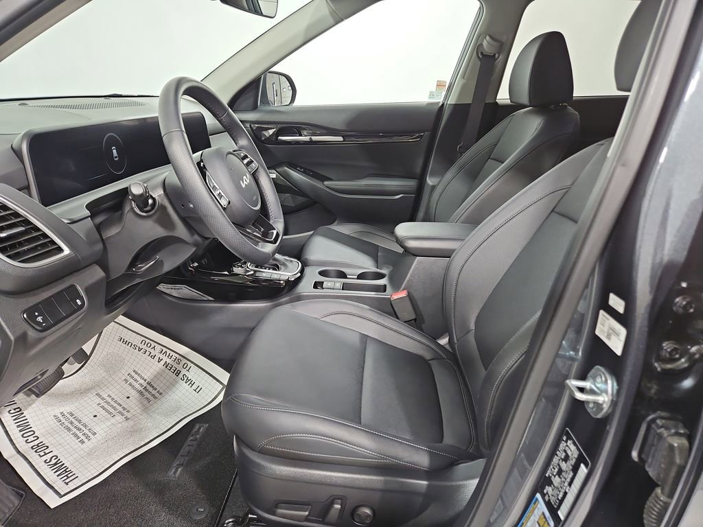 Used 2024 Kia Seltos SX image 10