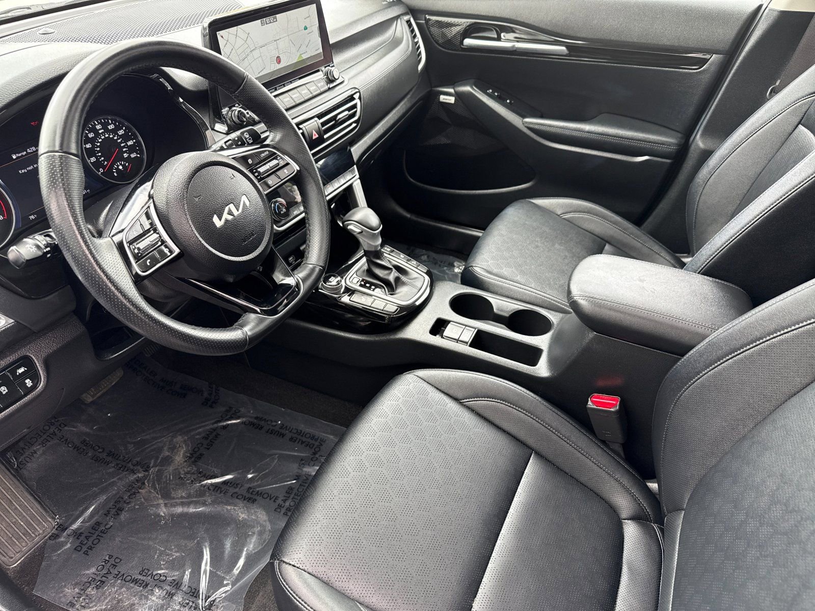 Used 2022 Kia Seltos SX w/ Sunroof Package image 9