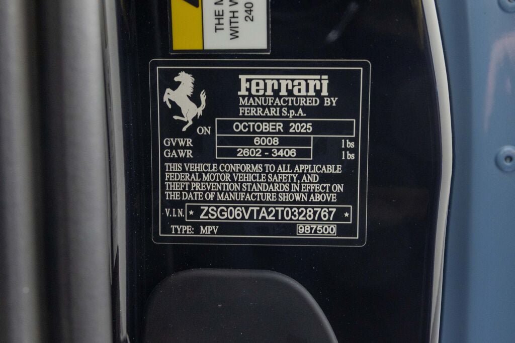 Used 2026 Ferrari Purosangue AWD/4WD image 74