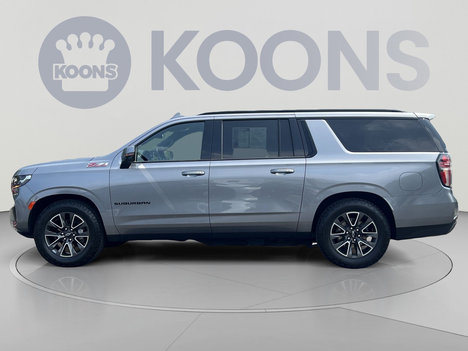 Used 2022 Chevrolet Suburban Z71 w/ Z71 Off-Road Package AWD/4WD image 5
