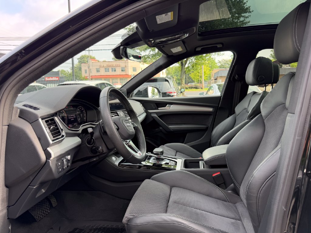 Used 2023 Audi Q5 e Prestige AWD/4WD image 16