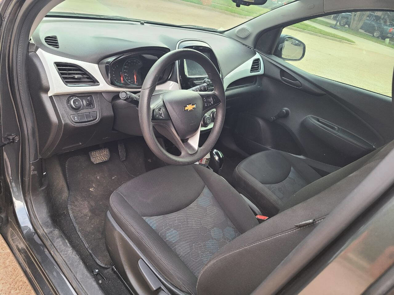 Used 2018 Chevrolet Spark LT image 13