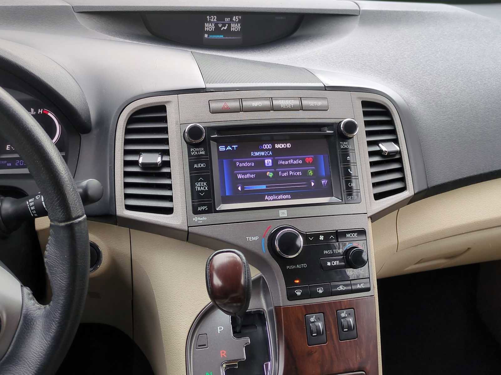 Used 2013 Toyota Venza XLE image 29