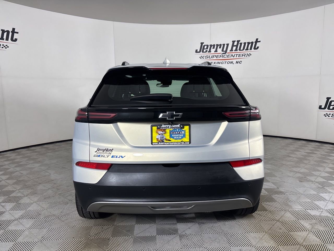 Used 2022 Chevrolet Bolt EUV LT w/ Comfort Package image 5