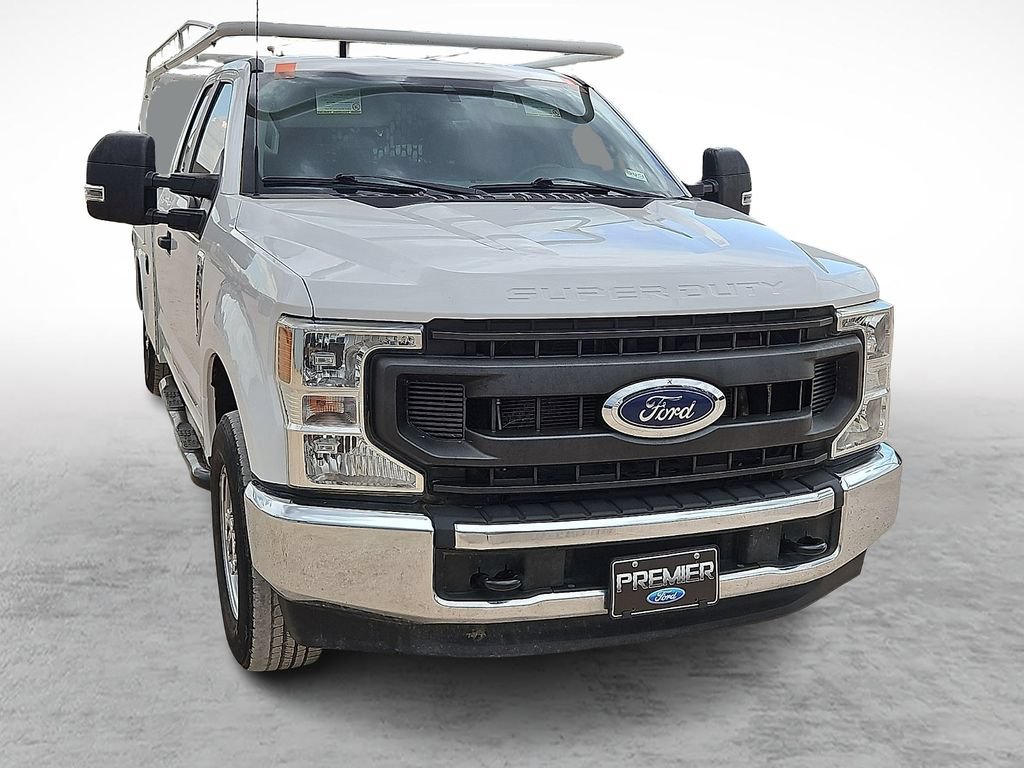 Used 2022 Ford F250 XL w/ Power Equipment Group RWD image 2