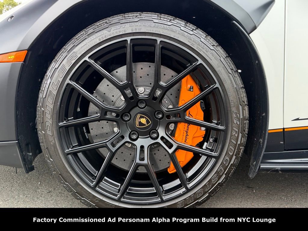 Used 2024 Lamborghini Huracan Sterrato image 30
