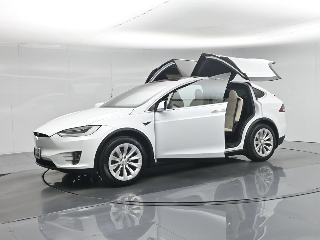 Used 2020 Tesla Model X Long Range AWD/4WD image 4