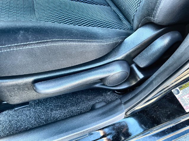 Used 2014 Nissan Versa Note SV FWD image 23