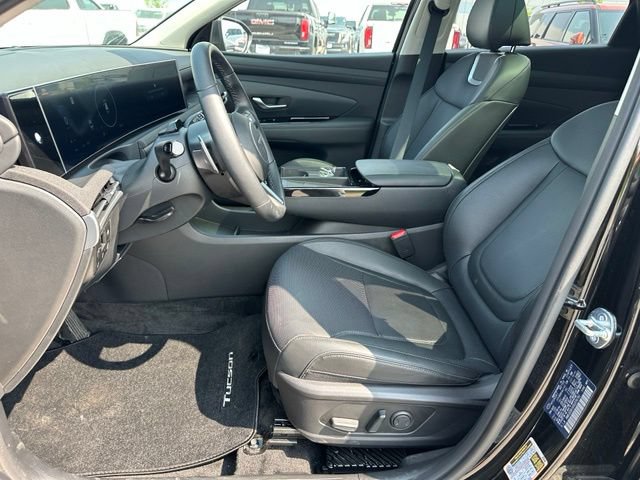 Used 2025 Hyundai Tucson Limited AWD/4WD image 19