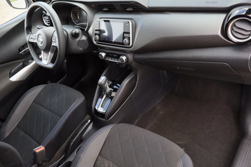 Used 2018 Nissan Kicks SV FWD image 27