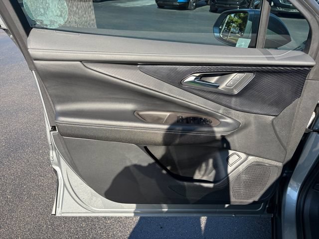 Used 2024 Chevrolet Blazer EV LT AWD/4WD image 18