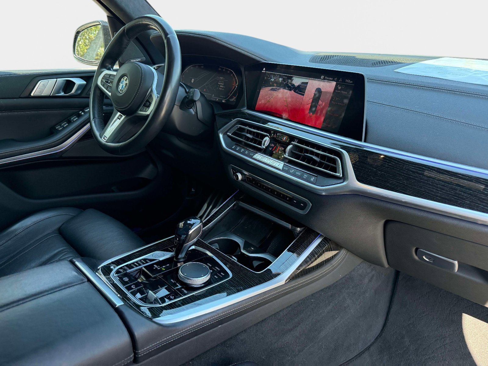 Used 2021 BMW X7 xDrive40i w/ M Sport Package image 25