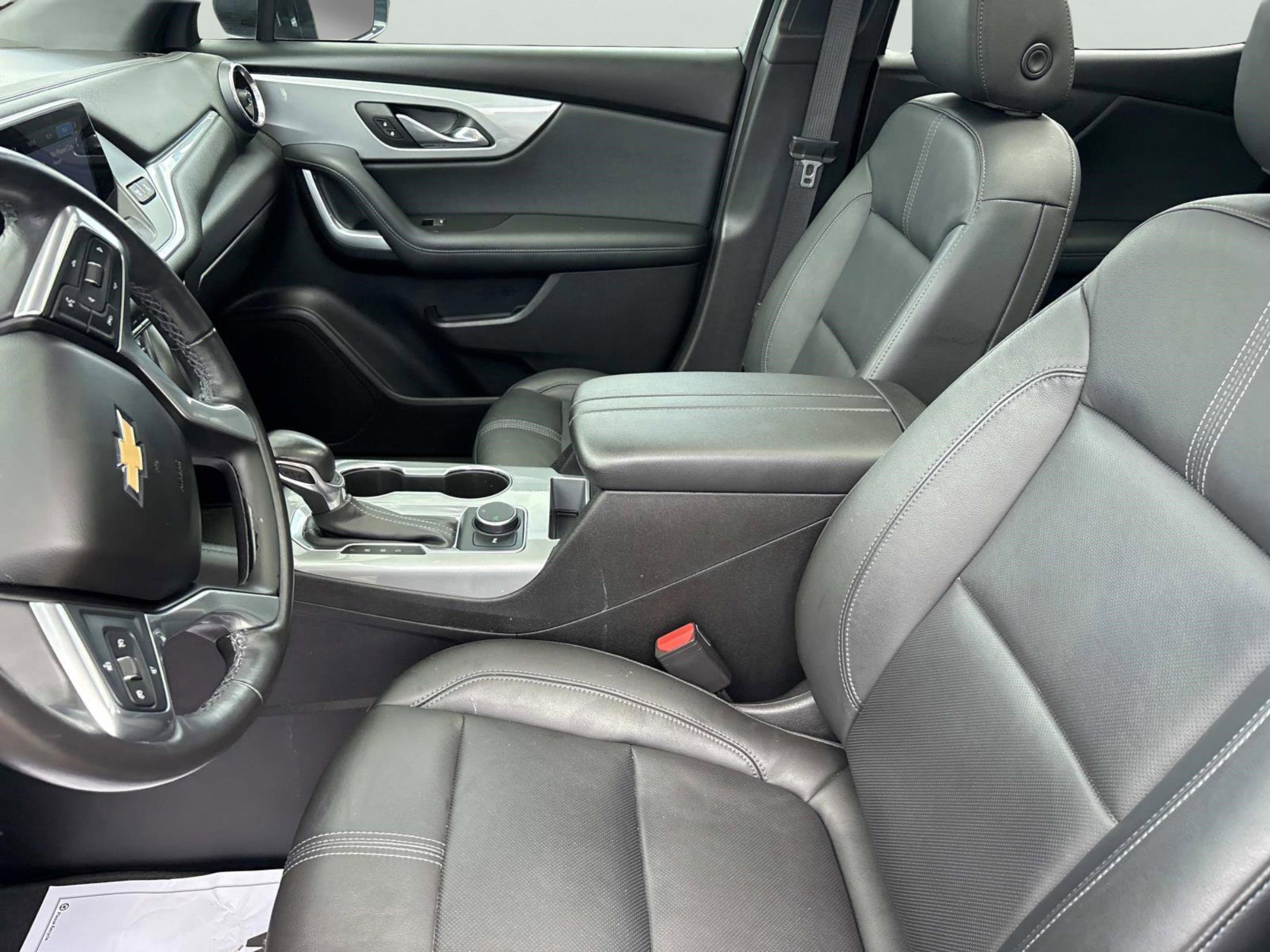 Used 2019 Chevrolet Blazer LT w/ Sun and Wheels Package FWD image 26