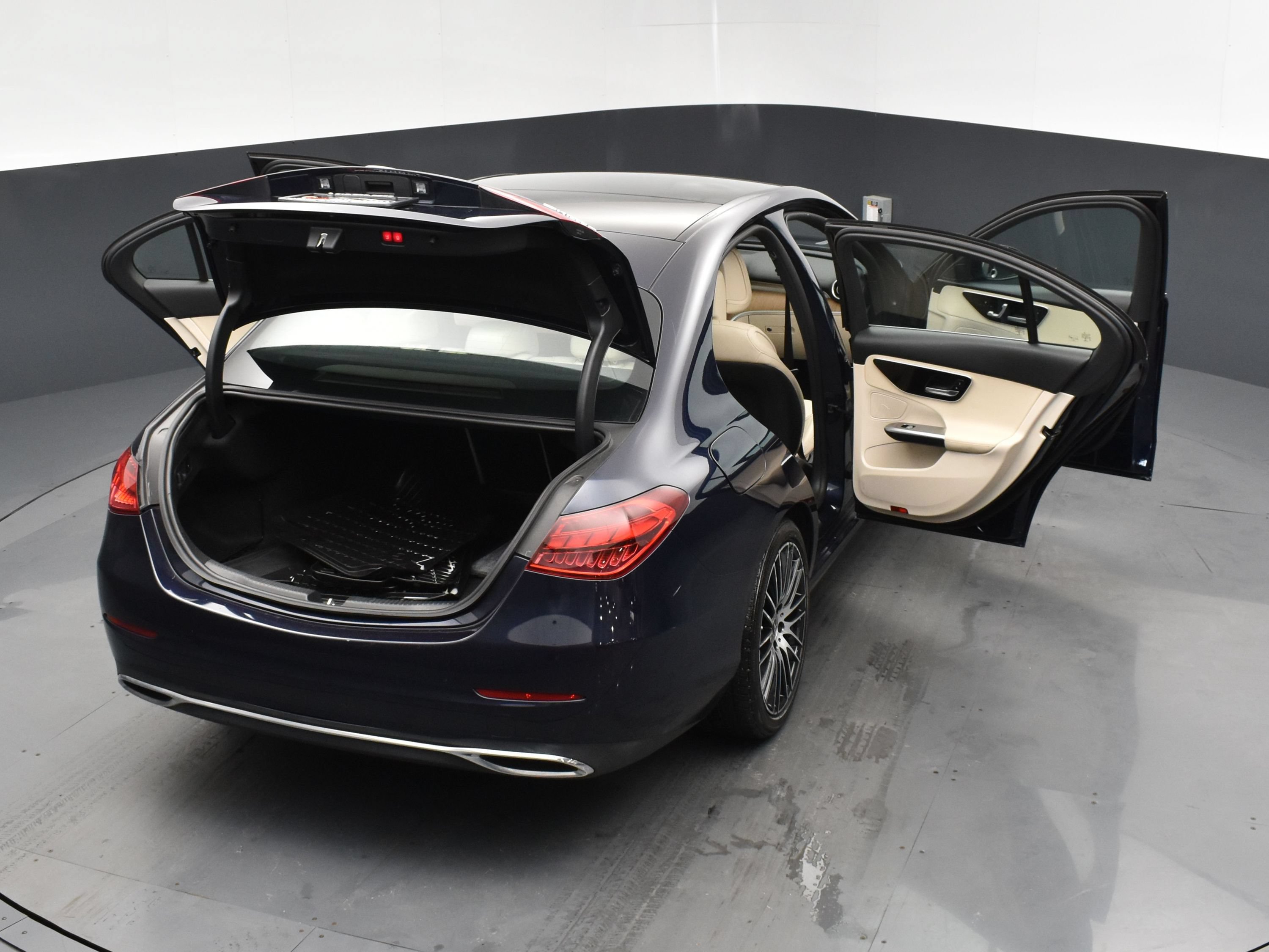 Used 2022 Mercedes-Benz C 300 4MATIC Sedan w/ Advanced USB Package image 26