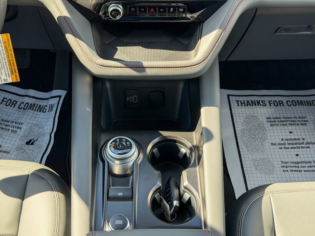 New 2026 Ford Explorer Active w/ Active Comfort Package AWD/4WD image 18
