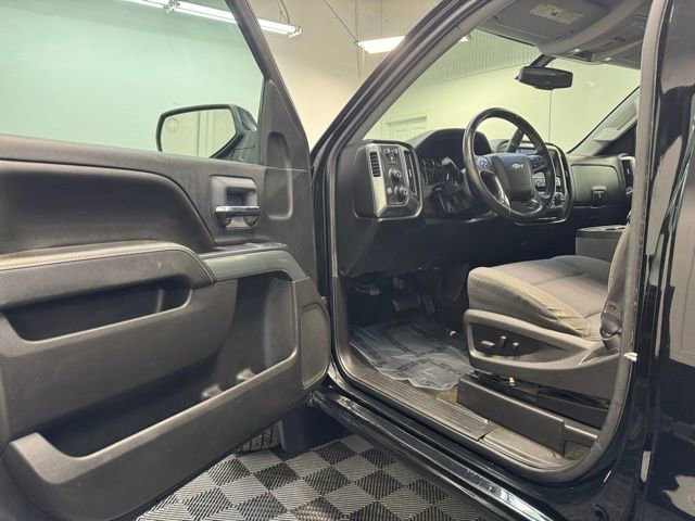 Used 2016 Chevrolet Silverado 1500 LT w/ LT Convenience Package AWD/4WD image 10