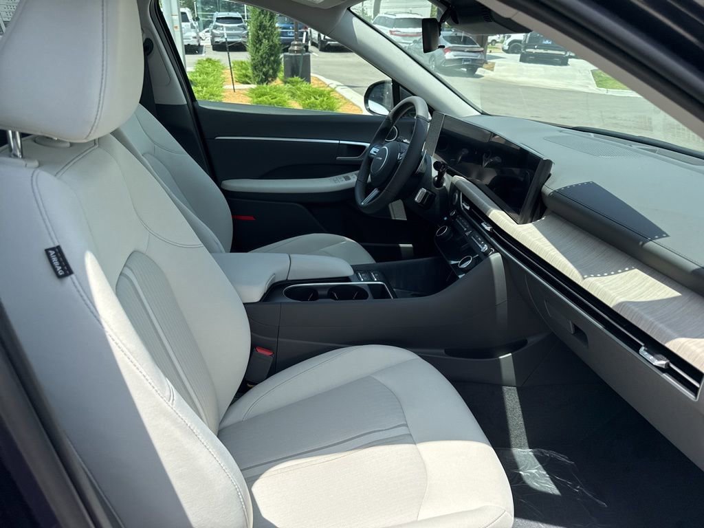 New 2025 Hyundai Sonata SEL image 13