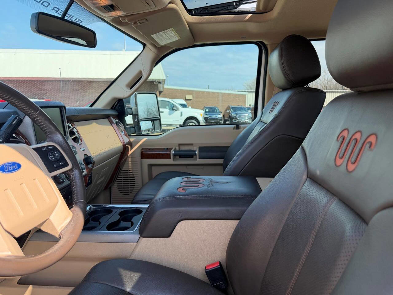 Used 2015 Ford F250 King Ranch w/ FX4 Off-Road Package image 29