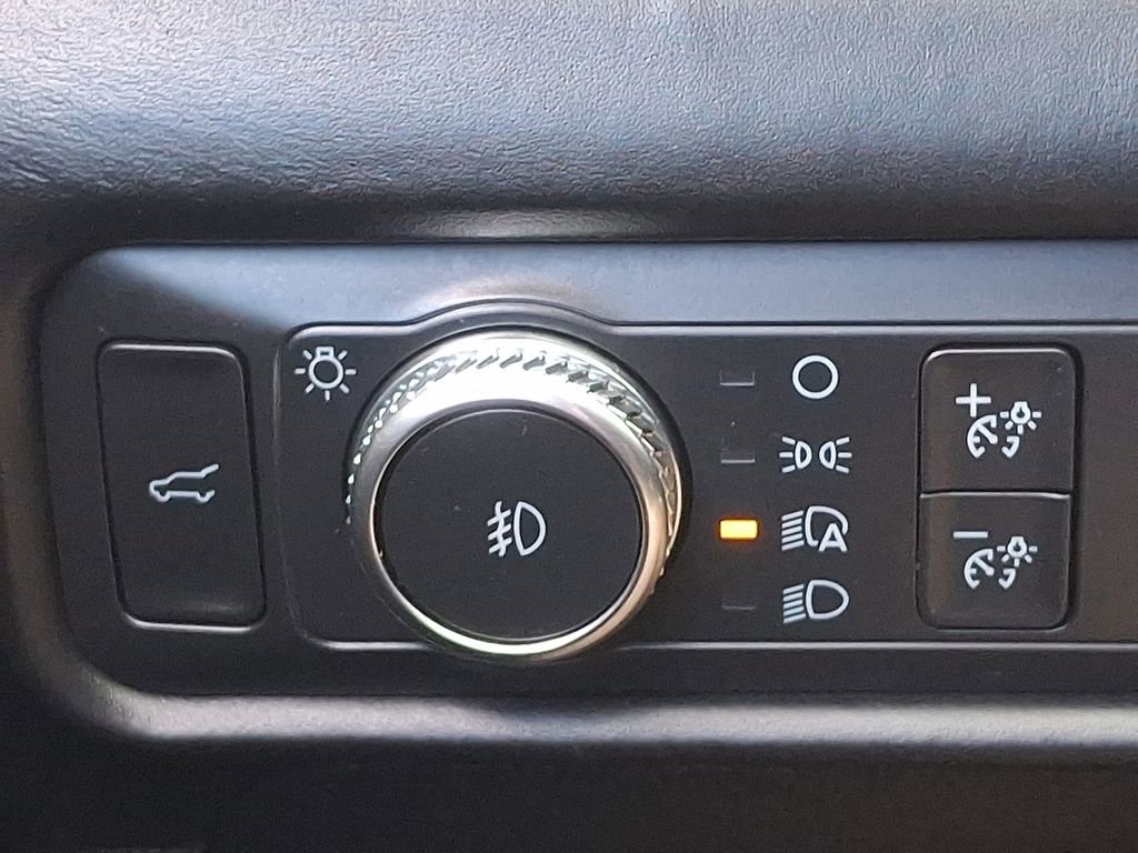 Used 2020 Ford Explorer Platinum w/ Premium Technology Package image 23